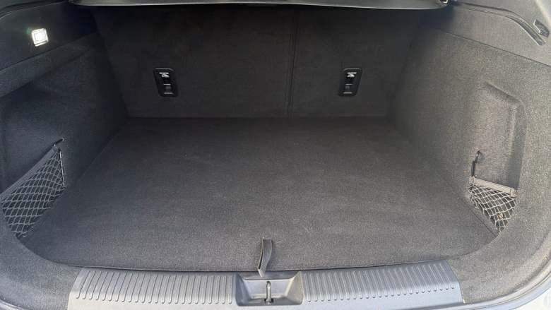 MG HS 1.5 T-GDI Trophy 5dr DCT Petrol Hatchback